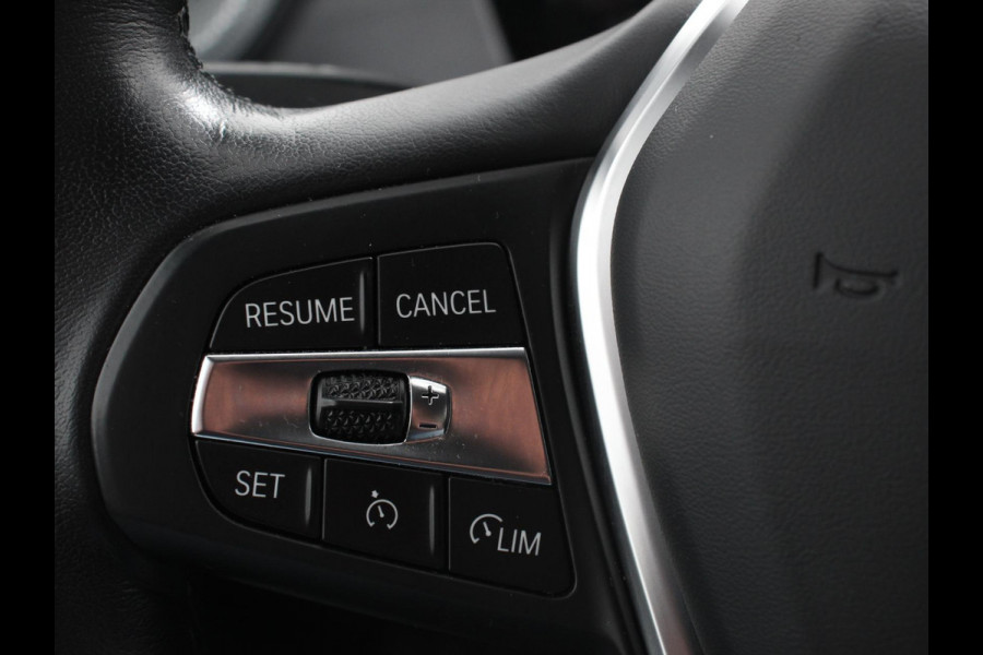BMW 1-serie 118i Automaat Sportline Business Edition DEMO! Climate control Navigatie Cruise control LED Parkeersensor achter Apple Carplay/ Android Auto