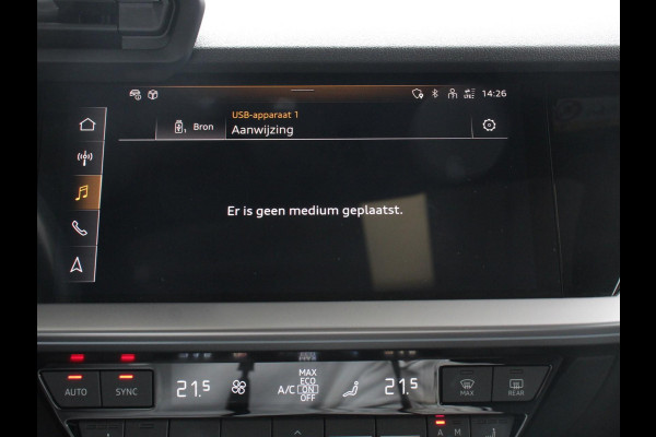 Audi A3 Sportback 40 TFSI e PHEV 204pk Advanced S Tronic | Panorama dak | Climate control | Adaptive cruise control | LED | Parkeersensoren | Keyless | Navigatie | Verwarmde voorstoelen | Apple Carplay/ Android Auto
