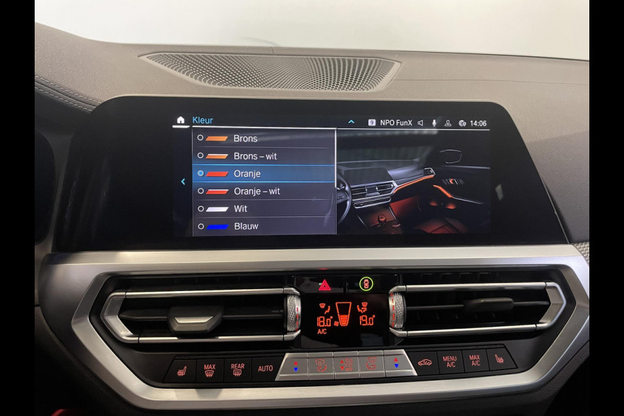 BMW 3 Serie Touring 320e M-Sport Aut-8 Panoramadak Adaptive M-Technic Chassis LED Navi Cruise Control PDC VA 19" LM Velgen Shadowline