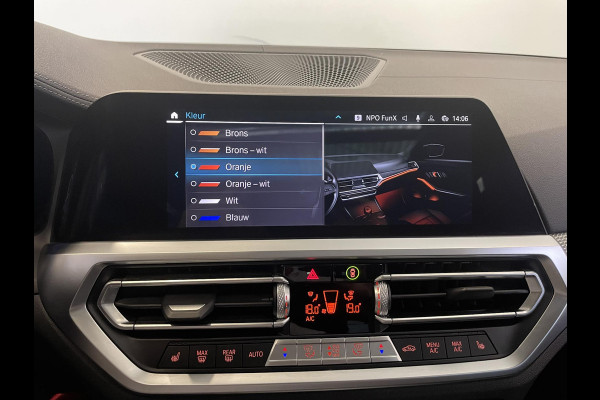 BMW 3 Serie Touring 320e M-Sport Aut-8 Panoramadak Adaptive M-Technic Chassis LED Navi Cruise Control PDC VA 19" LM Velgen Shadowline