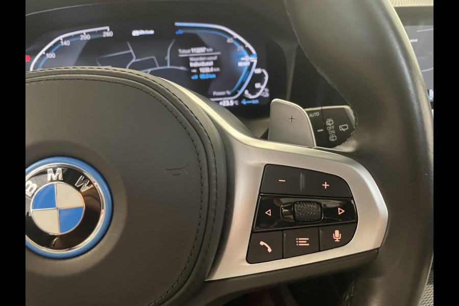 BMW 3 Serie Touring 320e M-Sport Aut-8 Panoramadak Adaptive M-Technic Chassis LED Navi Cruise Control PDC VA 19" LM Velgen Shadowline