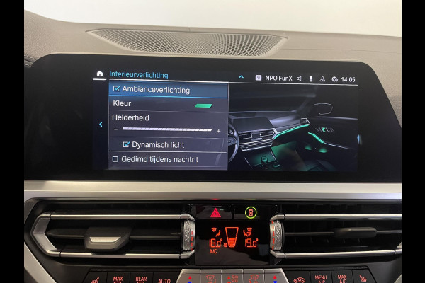 BMW 3 Serie Touring 320e M-Sport Aut-8 Panoramadak Adaptive M-Technic Chassis LED Navi Cruise Control PDC VA 19" LM Velgen Shadowline