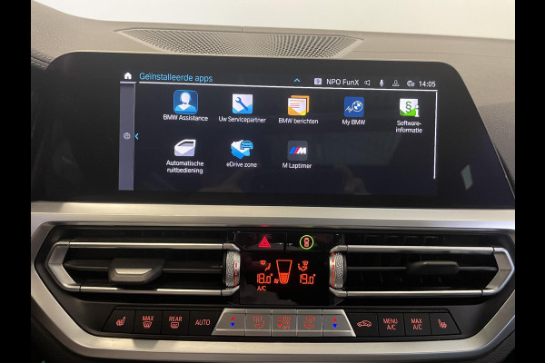 BMW 3 Serie Touring 320e M-Sport Aut-8 Panoramadak Adaptive M-Technic Chassis LED Navi Cruise Control PDC VA 19" LM Velgen Shadowline