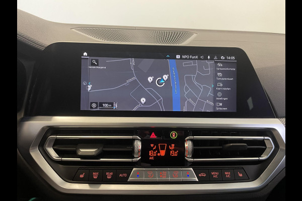 BMW 3 Serie Touring 320e M-Sport Aut-8 Panoramadak Adaptive M-Technic Chassis LED Navi Cruise Control PDC VA 19" LM Velgen Shadowline