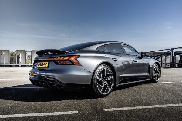 Audi e-tron GT GT 93 kWh | Orgineel NL auto | Adaptive Luchtvering | Matrix Beam | Audi MMI