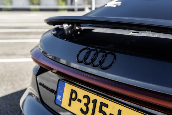 Audi e-tron GT GT 93 kWh | Orgineel NL auto | Adaptive Luchtvering | Matrix Beam | Audi MMI