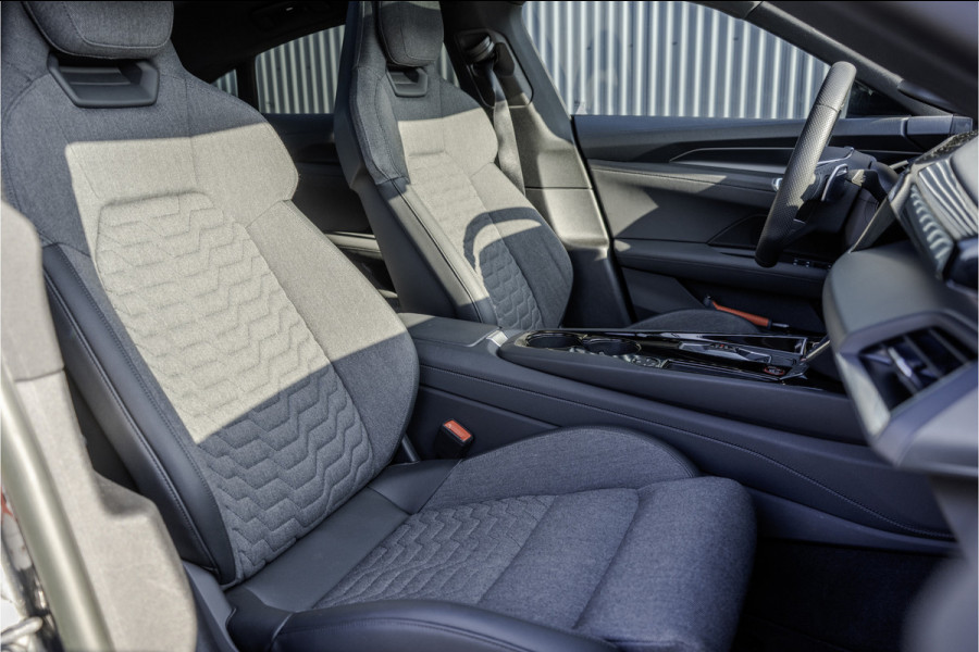 Audi e-tron GT GT 93 kWh | Orgineel NL auto | Adaptive Luchtvering | Matrix Beam | Audi MMI