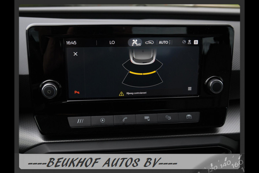 Seat Leon 1.0 TSI Style Business Intense Trekhaak Carplay