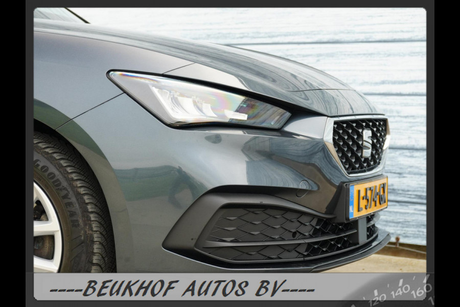 Seat Leon 1.0 TSI Style Business Intense Trekhaak Carplay