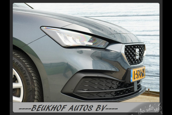 Seat Leon 1.0 TSI Style Business Intense Trekhaak Carplay