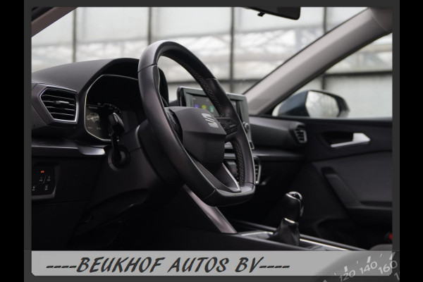 Seat Leon 1.0 TSI Style Business Intense Trekhaak Carplay