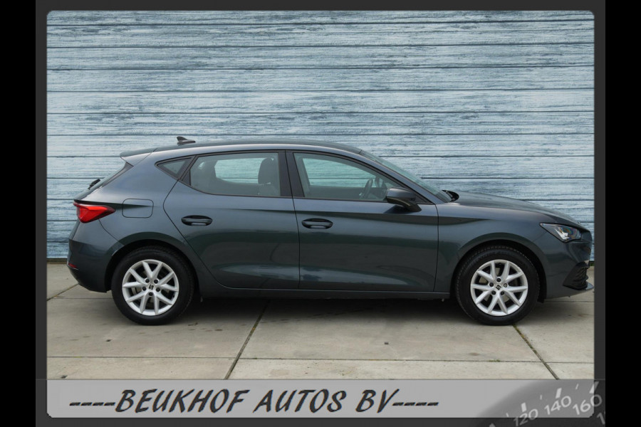Seat Leon 1.0 TSI Style Business Intense Trekhaak Carplay