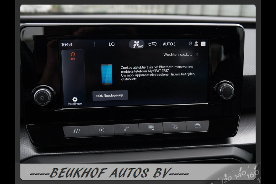 Seat Leon 1.0 TSI Style Business Intense Trekhaak Carplay