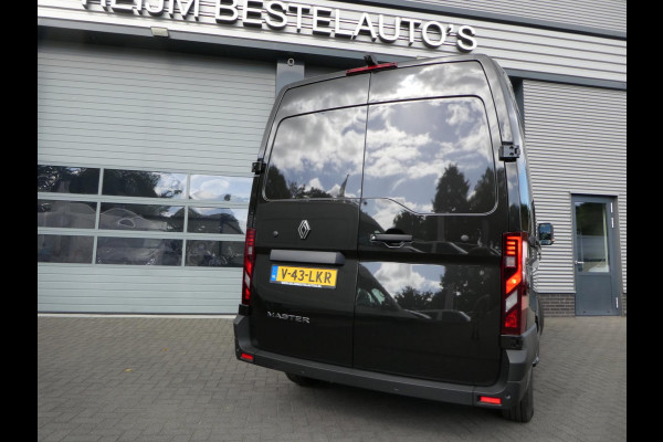 Renault Master T35 2.0 dCi 170 L2H2 BLACK EDITION, Airco LED, Camera, Navi, PDC.