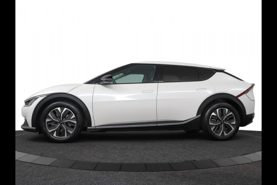 Kia Ev6 Light Edition 58 kWh - Stoel-/ Stuurverwarming - Carplay/Android Auto - Camera - Fabrieksgarantie tot 03-2031 . Kia Ev6 Light Edition 58 kWh - Stoel-/ Stuurverwarming - Carplay/Android Auto - Camera - Fabrieksgarantie tot 03-2031 .