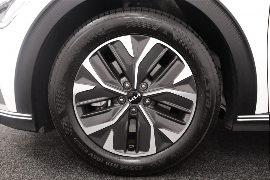 Kia Ev6 Light Edition 58 kWh - Stoel-/ Stuurverwarming - Carplay/Android Auto - Camera - Fabrieksgarantie tot 03-2031 . Kia Ev6 Light Edition 58 kWh - Stoel-/ Stuurverwarming - Carplay/Android Auto - Camera - Fabrieksgarantie tot 03-2031 .