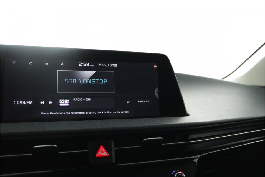 Kia Ev6 Light Edition 58 kWh - Stoel-/ Stuurverwarming - Carplay/Android Auto - Camera - Fabrieksgarantie tot 03-2031 . Kia Ev6 Light Edition 58 kWh - Stoel-/ Stuurverwarming - Carplay/Android Auto - Camera - Fabrieksgarantie tot 03-2031 .