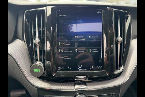 Volvo XC60 2.0 T8 Twin Engine AWD Inscription Pano Plug in Camera Volvo XC60 2.0 T8 Twin Engine AWD Inscription Pano Plug in Camera