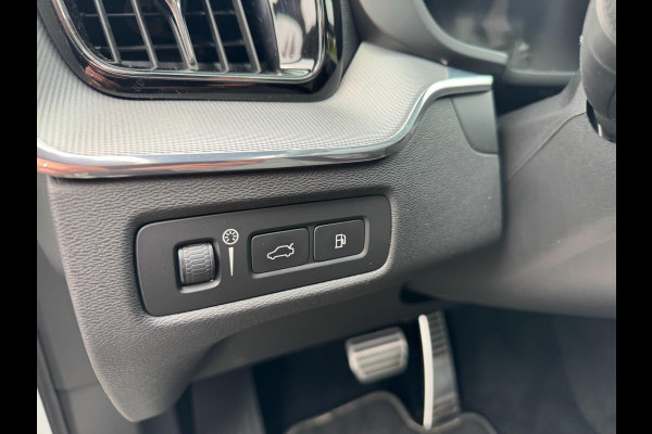 Volvo XC60 2.0 T8 Twin Engine AWD Inscription Pano Plug in Camera Volvo XC60 2.0 T8 Twin Engine AWD Inscription Pano Plug in Camera