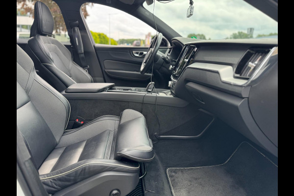 Volvo XC60 2.0 T8 Twin Engine AWD Inscription Pano Plug in Camera Volvo XC60 2.0 T8 Twin Engine AWD Inscription Pano Plug in Camera