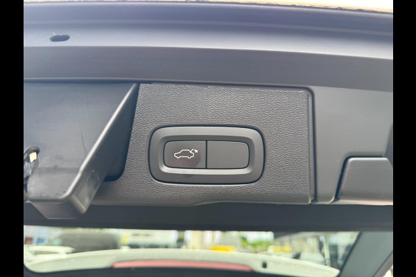 Volvo XC60 2.0 T8 Twin Engine AWD Inscription Pano Plug in Camera Volvo XC60 2.0 T8 Twin Engine AWD Inscription Pano Plug in Camera