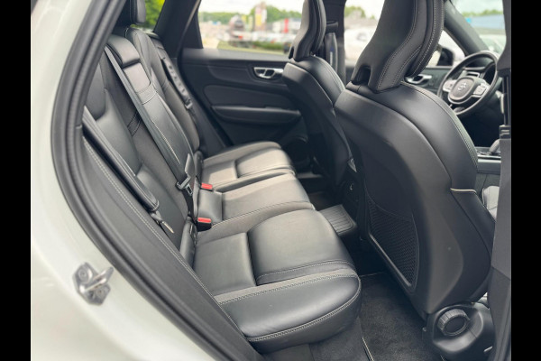 Volvo XC60 2.0 T8 Twin Engine AWD Inscription Pano Plug in Camera Volvo XC60 2.0 T8 Twin Engine AWD Inscription Pano Plug in Camera