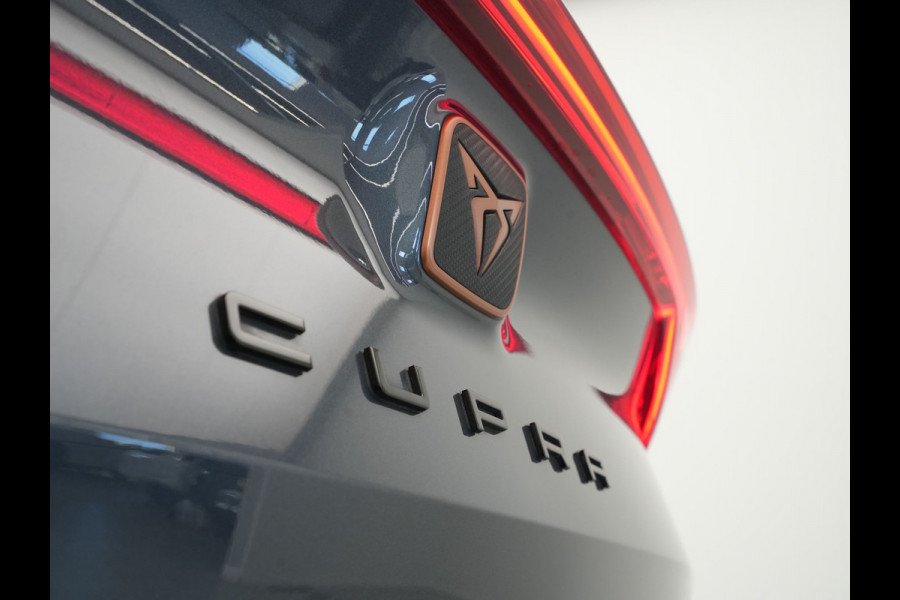 CUPRA Formentor 1.4 e-Hybrid 245pk VZ Performance Panorama Camera Sideassist Navigatie Carplay Stoel/Stuurverwarming 203