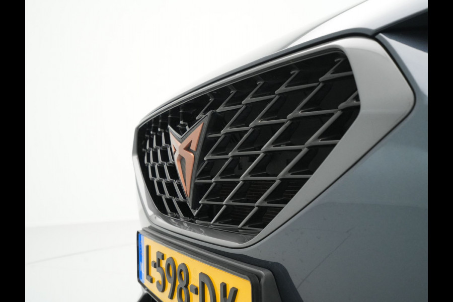 CUPRA Formentor 1.4 e-Hybrid 245pk VZ Performance Panorama Camera Sideassist Navigatie Carplay Stoel/Stuurverwarming 203
