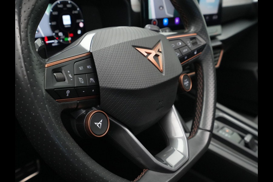 CUPRA Formentor 1.4 e-Hybrid 245pk VZ Performance Panorama Camera Sideassist Navigatie Carplay Stoel/Stuurverwarming 203