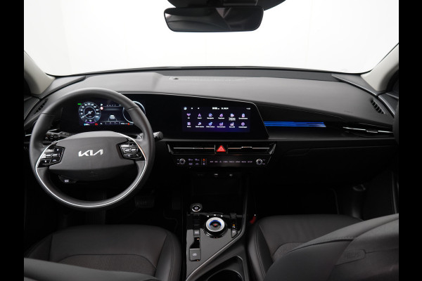 Kia Niro EV DynamicLine 64.8 kWh - SOH 98% - Climate control  - Adaptive cruise control - Navigatie - Apple Carplay/Android Auto - Fabrieksgarantie t/m 02-2030