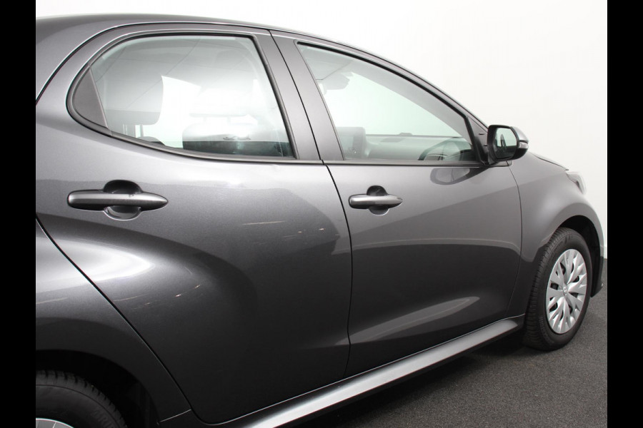 Toyota Yaris 1.5 Hybrid Comfort Aut Carplay Automatische Airco Toyota Safety Sense Adaptieve lampen Verkeerborden herkenning bots waarschuwing