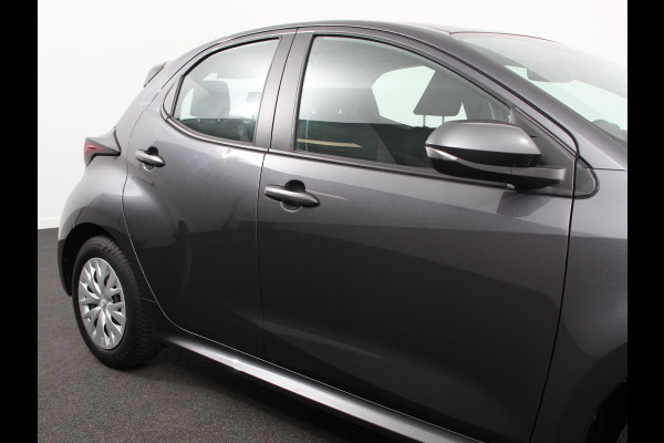Toyota Yaris 1.5 Hybrid Comfort Aut Carplay Automatische Airco Toyota Safety Sense Adaptieve lampen Verkeerborden herkenning bots waarschuwing