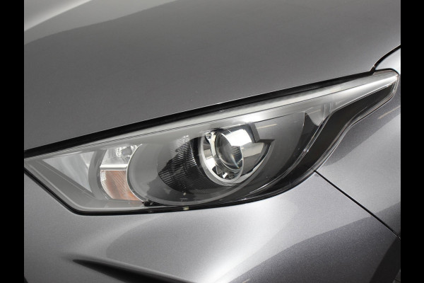 Toyota Yaris 1.5 Hybrid Comfort Aut Carplay Automatische Airco Toyota Safety Sense Adaptieve lampen Verkeerborden herkenning bots waarschuwing