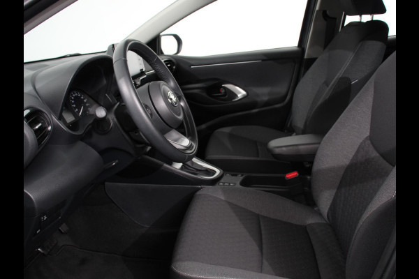 Toyota Yaris 1.5 Hybrid Comfort Aut Carplay Automatische Airco Toyota Safety Sense Adaptieve lampen Verkeerborden herkenning bots waarschuwing