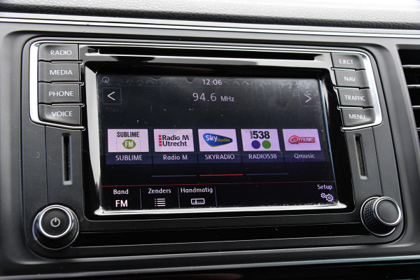 Volkswagen Transporter Caravelle 2.0 TDI L2H1 Highline Adaptieve Cruise, Camera, 2 x Schuifdeur, 204pk, 8 personen, NAVI, Clima, Stoelverwarming, Uniek!