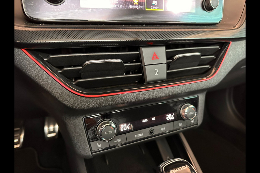 Škoda SCALA 1.5 TSI 150pk Sport Business DSG Automaat | Panorama | Trekhaak | Sport interieur | Climate | Cruise Con trol | occasion Škoda SCALA 1.5 TSI 150pk Sport Business DSG Automaat | Panorama | Trekhaak | Sport interieur | Climate | Cruise Con trol | occasion