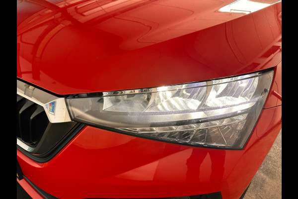 Škoda SCALA 1.5 TSI 150pk Sport Business DSG Automaat | Panorama | Trekhaak | Sport interieur | Climate | Cruise Con trol | occasion Škoda SCALA 1.5 TSI 150pk Sport Business DSG Automaat | Panorama | Trekhaak | Sport interieur | Climate | Cruise Con trol | occasion