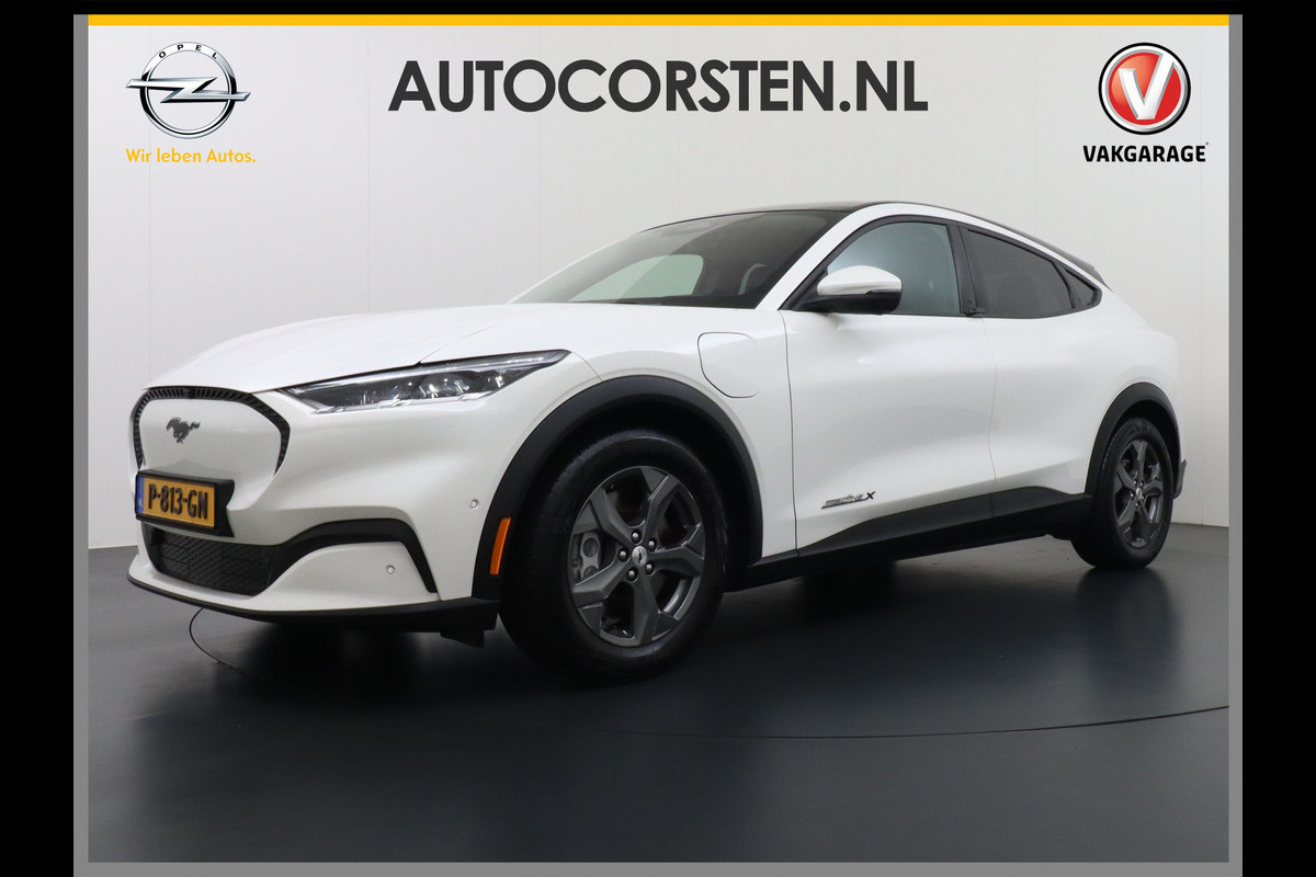 Ford Mustang Mach-E Extended RWD 98kWh 301pk Leer Trekhaak Pano-Dak Adaptive Cruise Lane Centring/change Assist Stop&Go Apple Carplay Android Elektr.verst.Stoelen+Verwarmd Dual-ECC Fully Active Park Assist Elektr.Achterklep BLISS Driver Alert Warning Keyless Origineel Nederlandse Auto € 63.000- nieuw, Batterijgarantie 8 jaar of 160.000km vanaf nieuw Ford Mustang Mach-E Extended RWD 98kWh 301pk Leer Trekhaak Pano-Dak Adaptive Cruise Lane Centring/change Assist Stop&Go Apple Carplay Android Elektr.verst.Stoelen+Verwarmd Dual-ECC Fully Active Park Assist Elektr.Achterklep BLISS Driver Alert Warning Keyless Origineel Nederlandse Auto € 63.000- nieuw, Batterijgarantie 8 jaar of 160.000km vanaf nieuw