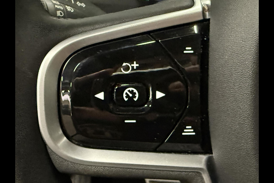 Volvo XC90 2.0 T8 Recharge AWD R-Design Long Range | Open dak | Keyless | Harman/Kardon | BLIS | Adapt. Cruise control | Leder/Alcantara Volvo XC90 2.0 T8 Recharge AWD R-Design Long Range | Open dak | Keyless | Harman/Kardon | BLIS | Adapt. Cruise control | Leder/Alcantara