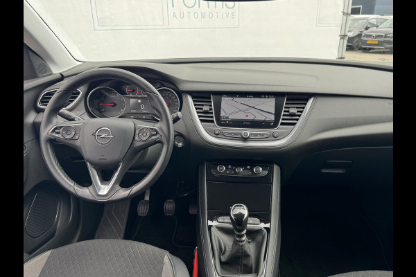 Opel Grandland X 1.2 Turbo Innovation NL-AUTO | NAVI | CARPLAY Opel Grandland X 1.2 Turbo Innovation NL-AUTO | NAVI | CARPLAY