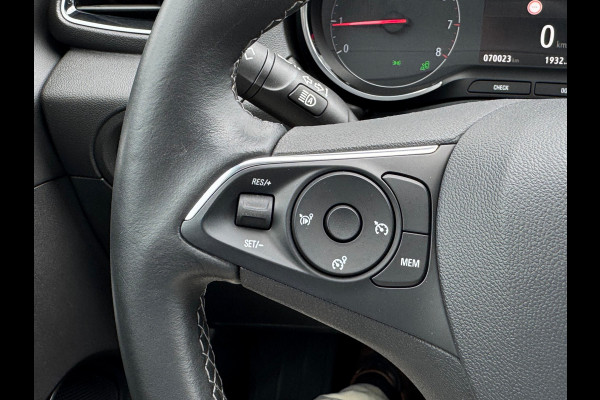 Opel Grandland X 1.2 Turbo Innovation NL-AUTO | NAVI | CARPLAY Opel Grandland X 1.2 Turbo Innovation NL-AUTO | NAVI | CARPLAY