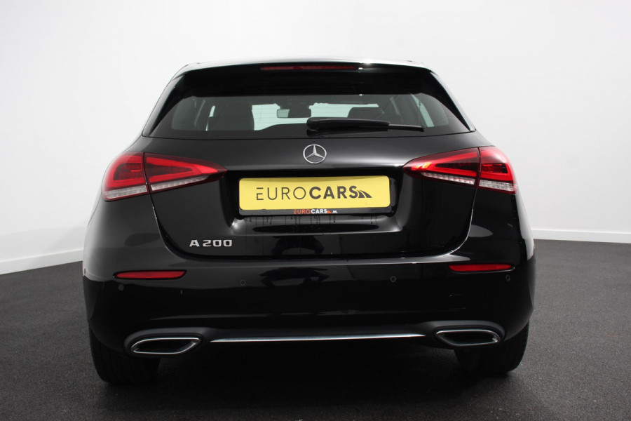 Mercedes-Benz A-Klasse 200 Progressive | Navigatie | Climate Control | Lane Assist | Camera | Trekhaak | DAB | LED | Verkeersbord Herkenning | Mercedes-Benz A-Klasse 200 Progressive | Navigatie | Climate Control | Lane Assist | Camera | Trekhaak | DAB | LED | Verkeersbord Herkenning |