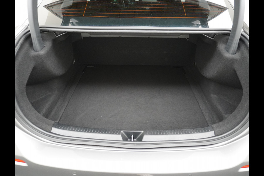 Mercedes-Benz A-Klasse 180 Sedan Navi Virtual-Cockpit Camera Ecc Cruise Control Pdc Keyless Stoelverwarming Regen-Lichtsensor Led Lmv Bluetooth Mercedes-Benz A-Klasse 180 Sedan Navi Virtual-Cockpit Camera Ecc Cruise Control Pdc Keyless Stoelverwarming Regen-Lichtsensor Led Lmv Bluetooth