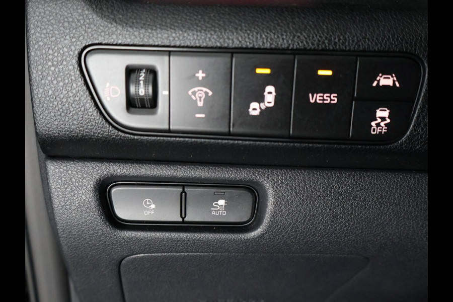 Kia e-Niro ExecutiveLine 64 kWh 1e EIG ACCUTEST 100% BIJNA 2021! 204 PK WLTP 468 KM!! NAVI.DODEHOEK WARMTEPOMP GARANTIE TOT 12-2030**