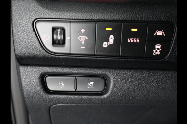 Kia e-Niro ExecutiveLine 64 kWh 1e EIG ACCUTEST 100% BIJNA 2021! 204 PK WLTP 468 KM!! NAVI.DODEHOEK WARMTEPOMP GARANTIE TOT 12-2030**
