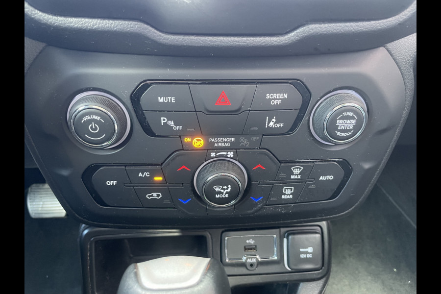 Jeep Renegade 1.5T e-Hybrid Limited | Apple/Android CarPlay | Parkeersensoren | Cruise control