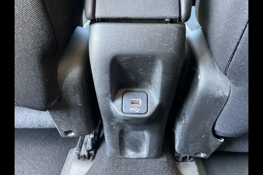 Jeep Renegade 1.5T e-Hybrid Limited | Apple/Android CarPlay | Parkeersensoren | Cruise control
