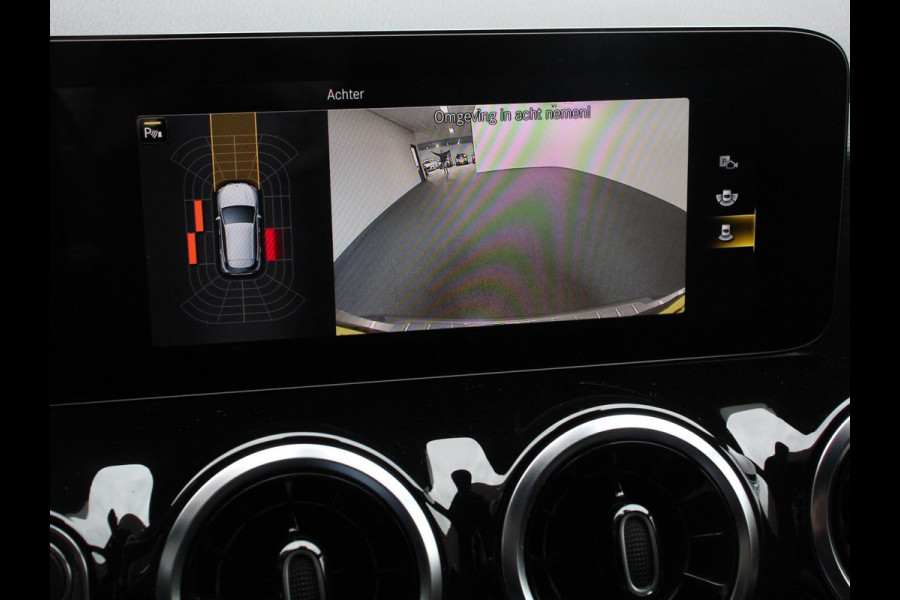 Mercedes-Benz GLA 200 Automaat AMG Line Nieuw model! Mercedes-Benz GLA-klasse 200 AMG Line 8-DCT | Navigatie | Climate Control | Camera | Half leder/alcantara | Led | Electrische achterklep | 19"Lichtmetalen velgen