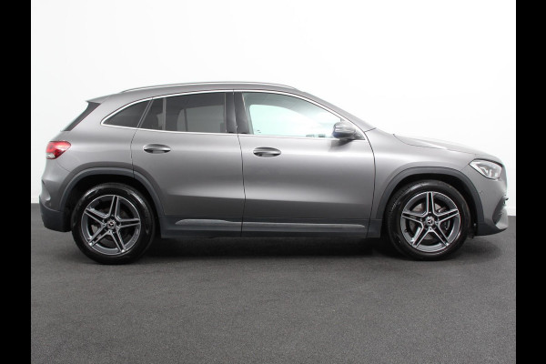 Mercedes-Benz GLA 200 Automaat AMG Line Nieuw model! Mercedes-Benz GLA-klasse 200 AMG Line 8-DCT | Navigatie | Climate Control | Camera | Half leder/alcantara | Led | Electrische achterklep | 19"Lichtmetalen velgen