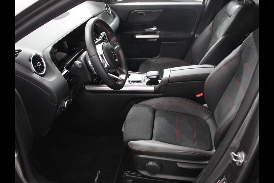 Mercedes-Benz GLA 200 Automaat AMG Line Nieuw model! Mercedes-Benz GLA-klasse 200 AMG Line 8-DCT | Navigatie | Climate Control | Camera | Half leder/alcantara | Led | Electrische achterklep | 19"Lichtmetalen velgen